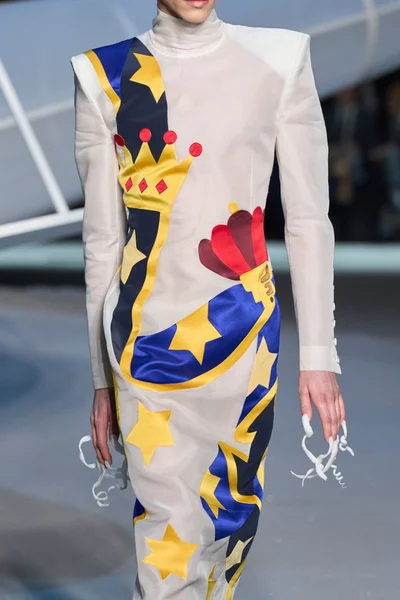 Look 74